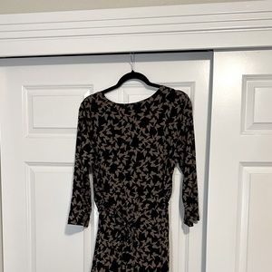 XL Motherhood Long Sleeve Maternity Dress.